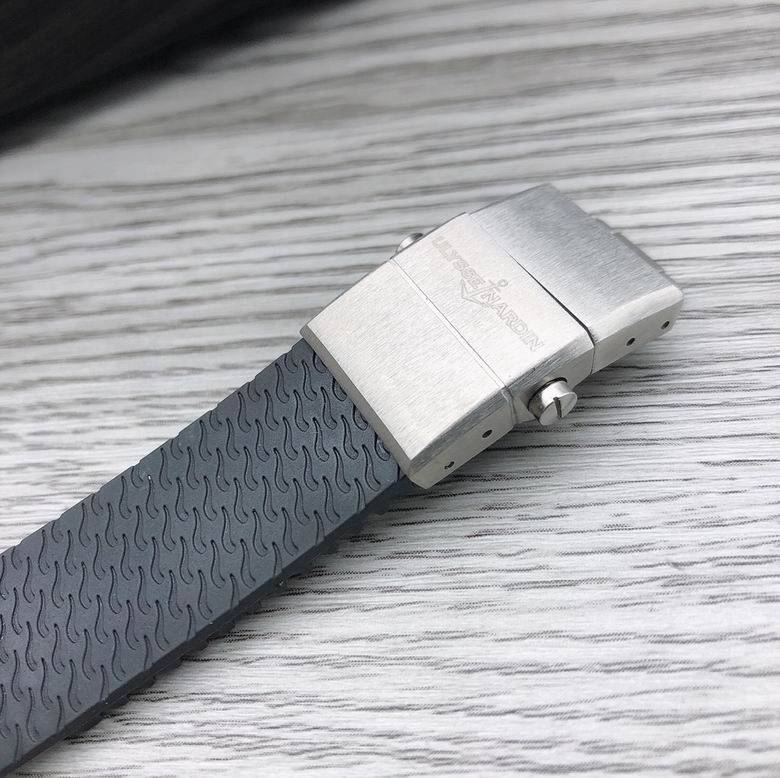 Ulysse Nardin 40.3x13.6mm 2nms (5)