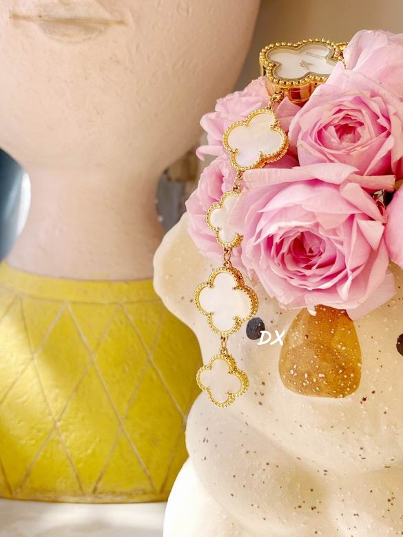 Van Cleef & Arpels 27mm 3nms (24)