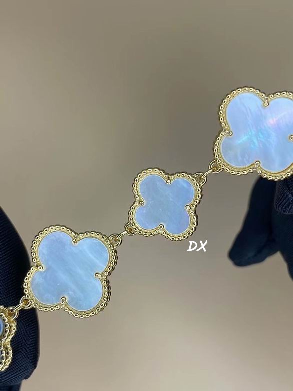 Van Cleef & Arpels 27mm 5nms (25)