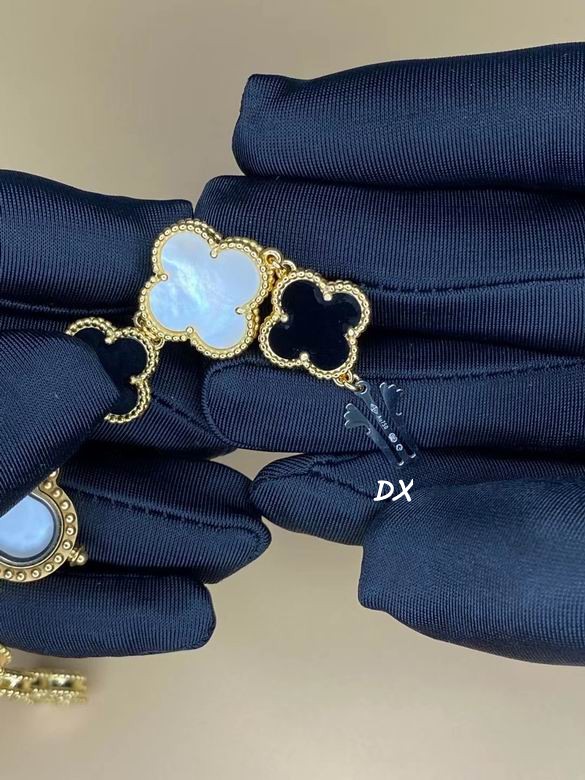 Van Cleef & Arpels 27mm 5nms (43)