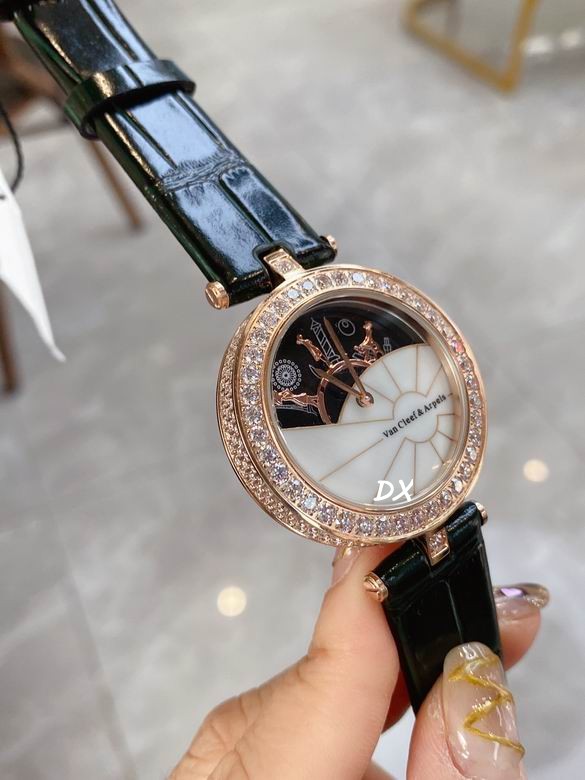 Van Cleef & Arpels 30x10mm 2nms (45)