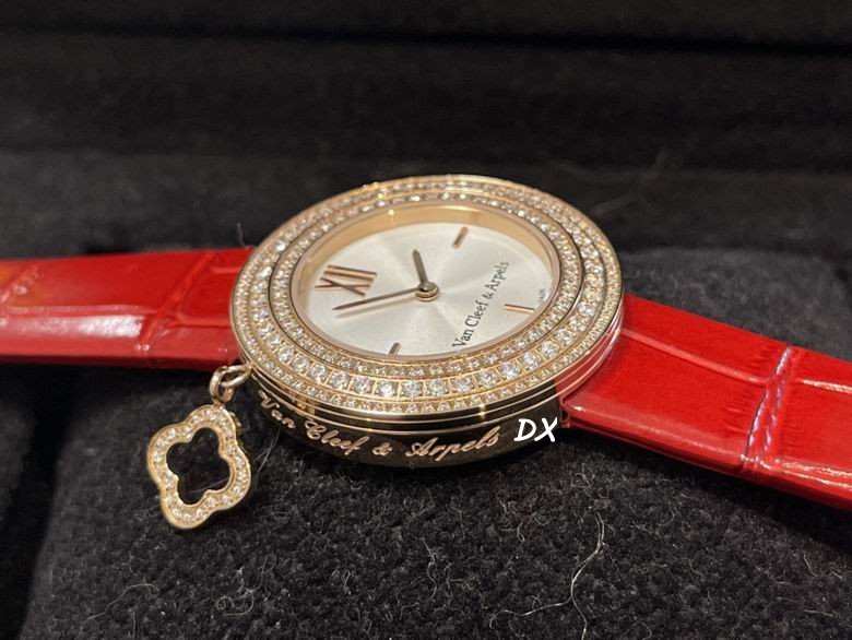 Van Cleef & Arpels 32x8mm 11nms (17)