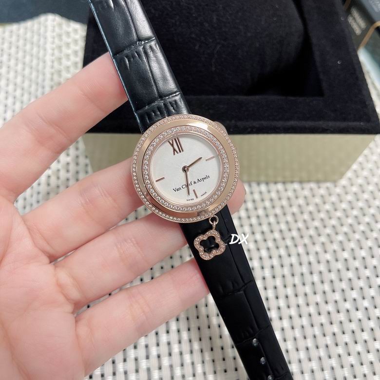 Van Cleef & Arpels 32x8mm 11nms (34)