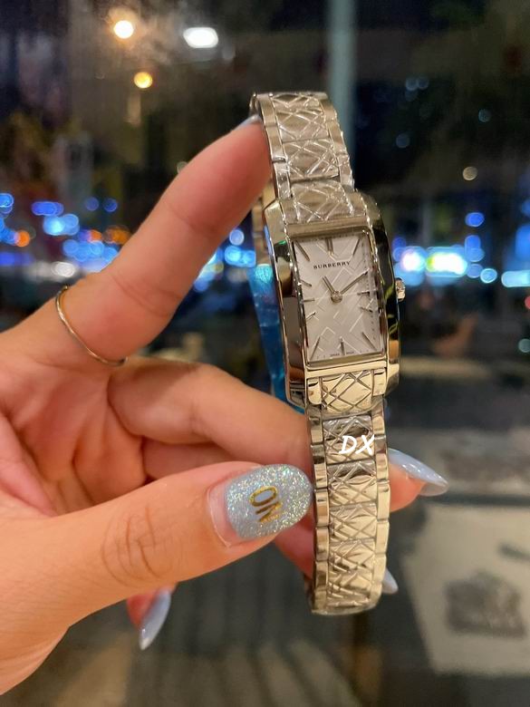 Burberry 19x30x5mm 8nms (1)