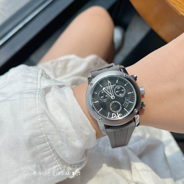 Burberry S M 10nms (7)