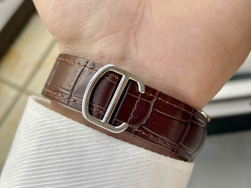 Cartier 44mm 37 (7)