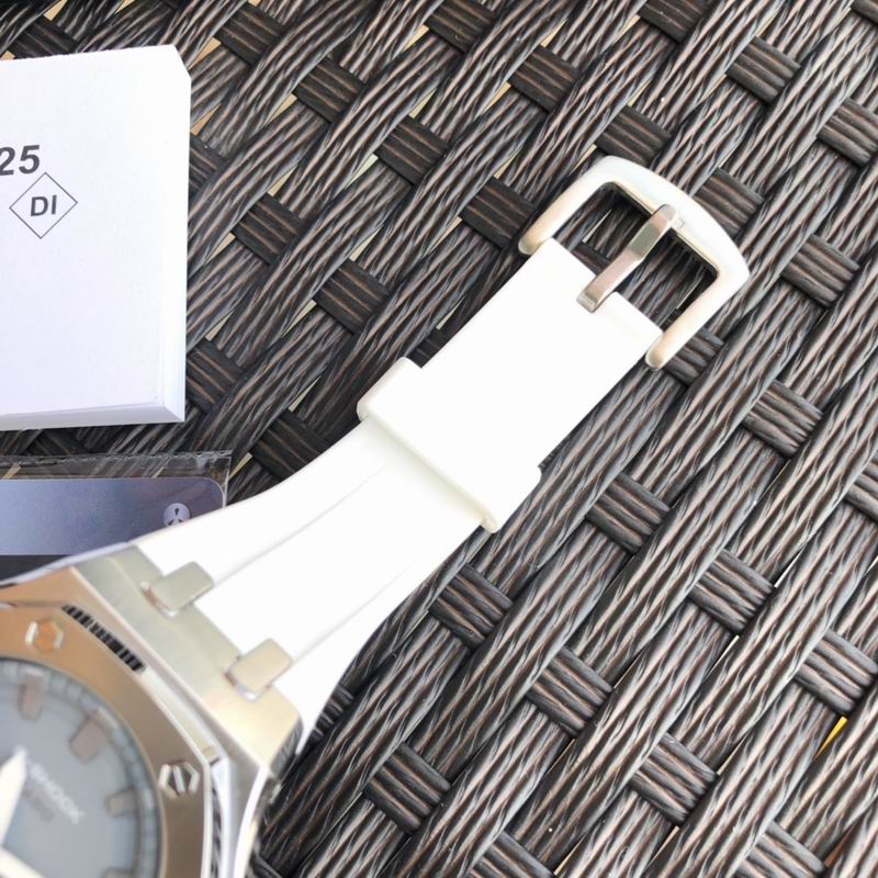 Casio 49.3X44.4X11.8mm 32 (19)