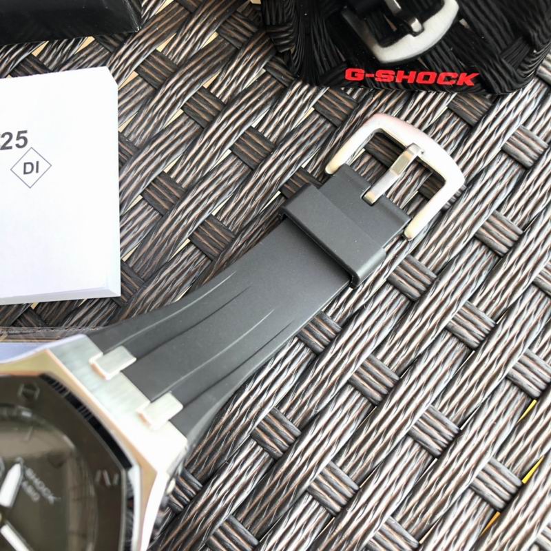 Casio 49.3X44.4X11.8mm 32 (26)