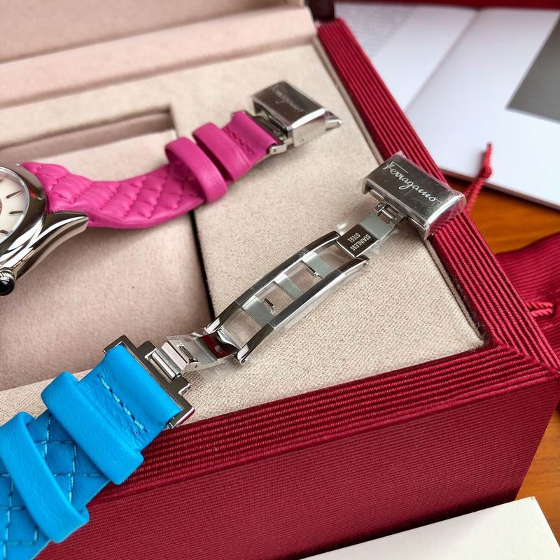 Ferragamo 33mm 46 (5)