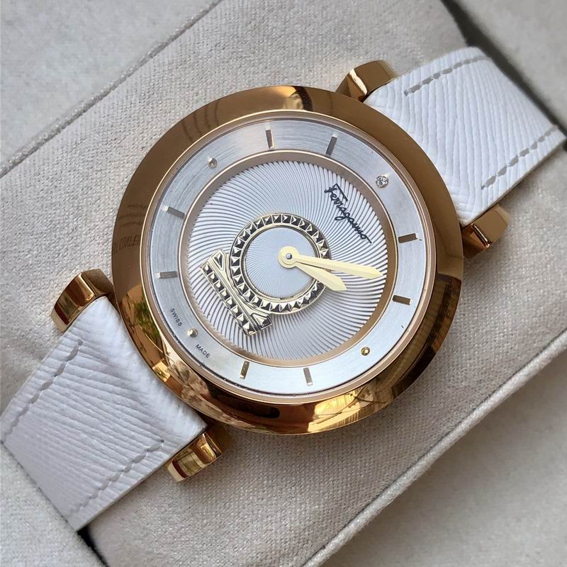 Ferragamo 37mm 37 (52)