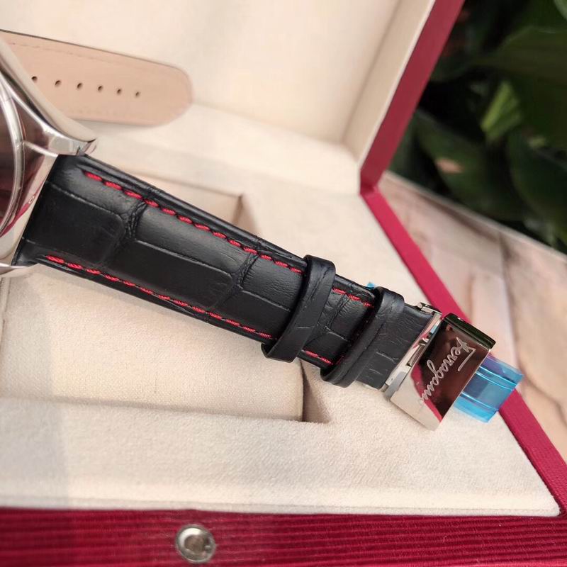 Ferragamo 42mm 45 (1)