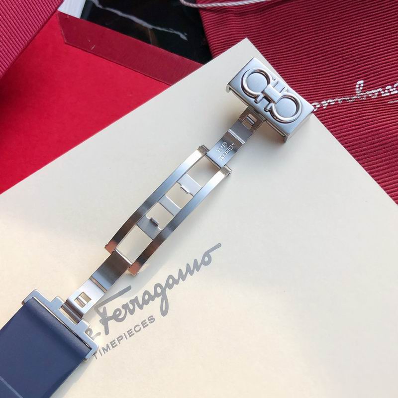 Ferragamo 43mm 42 (2)