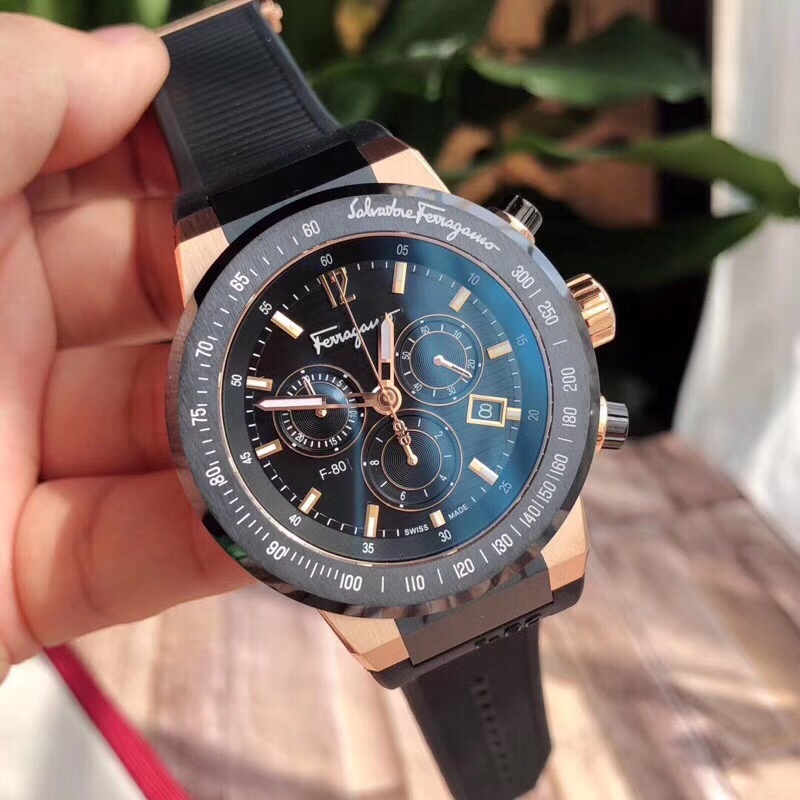 Ferragamo 43mm 44 (1)