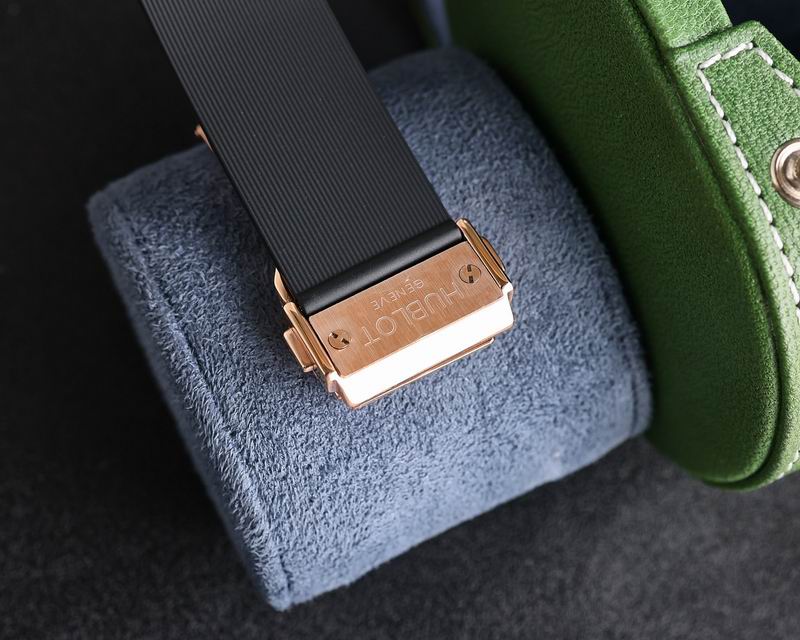 Hublot 45X11.5mm 21 (7)