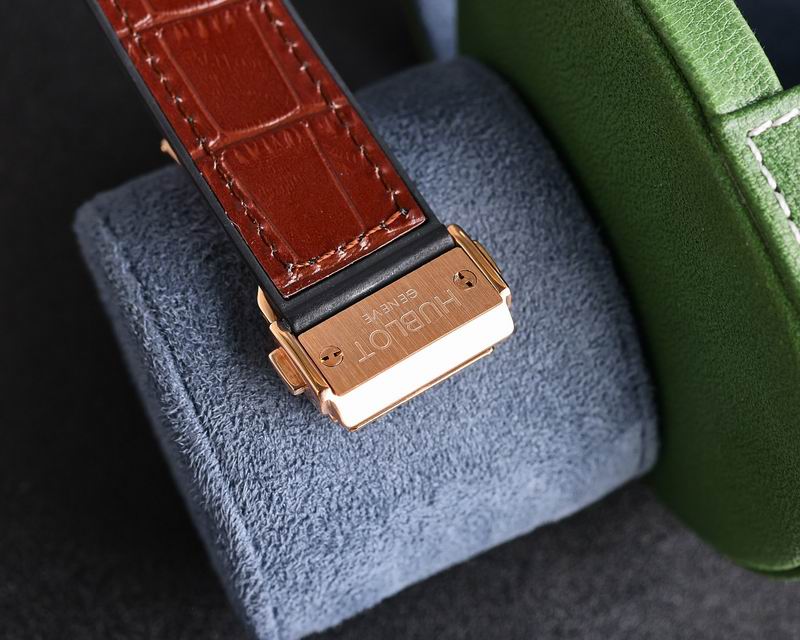 Hublot 45X11.5mm 22 (7)