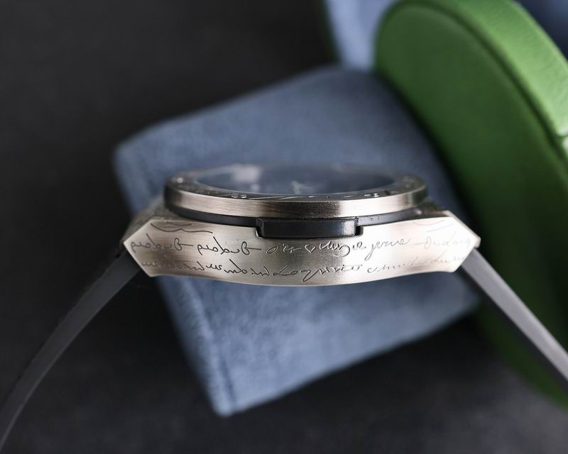 Hublot 45X11.5mm 23 (9)