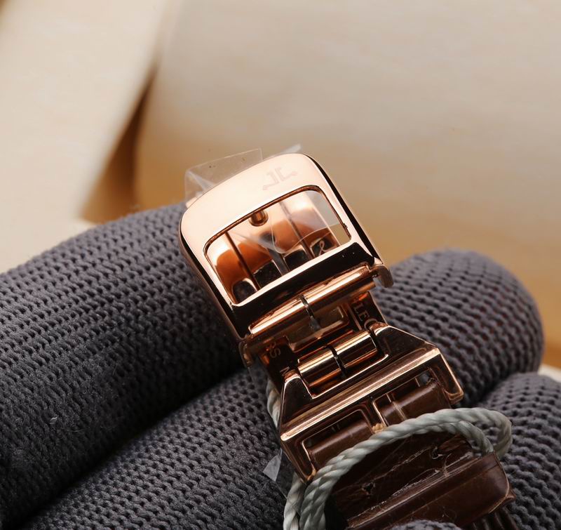 Jaeger-LeCoultre 33X9mm 37 (9)