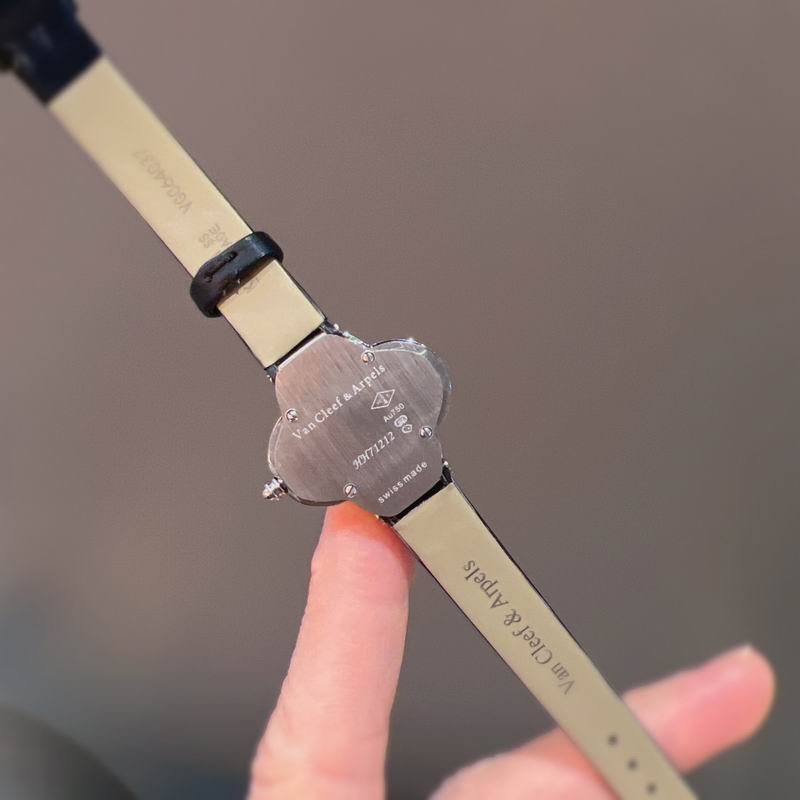 Van Cleef & Arpels 27mm 51 (3)
