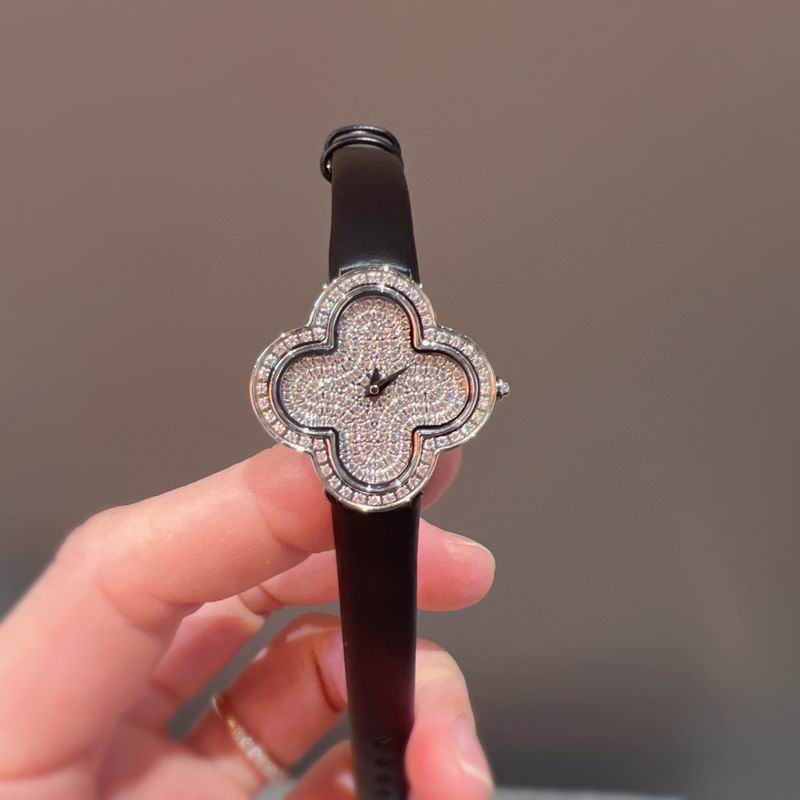 Van Cleef & Arpels 27mm 51 (4)