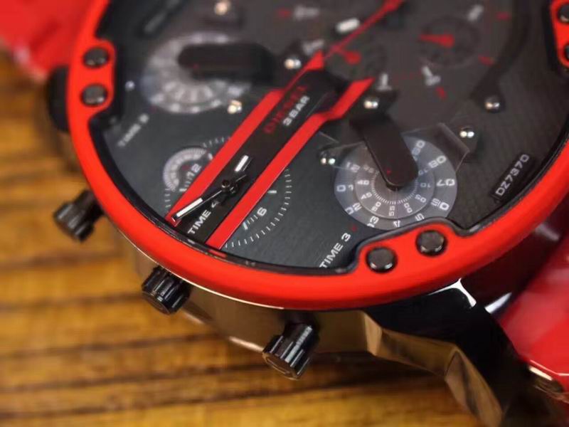 Diesel DZ7370 56X13mm 95 (9)