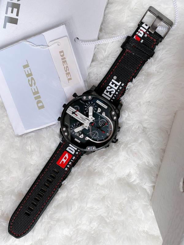 Diesel DZ7433 57X13mm 76 (8)