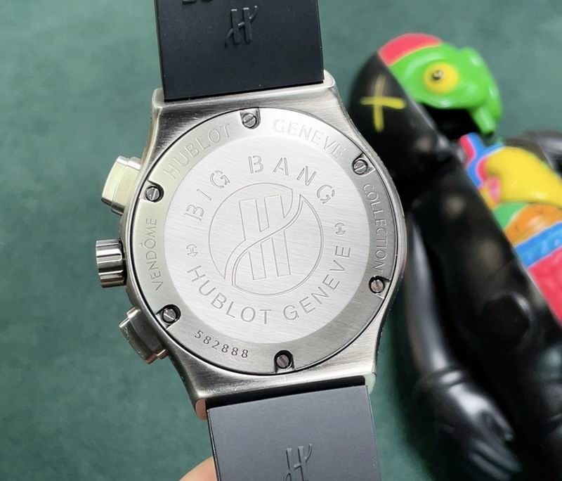 Hublot 45X11.5mm 29 (2)