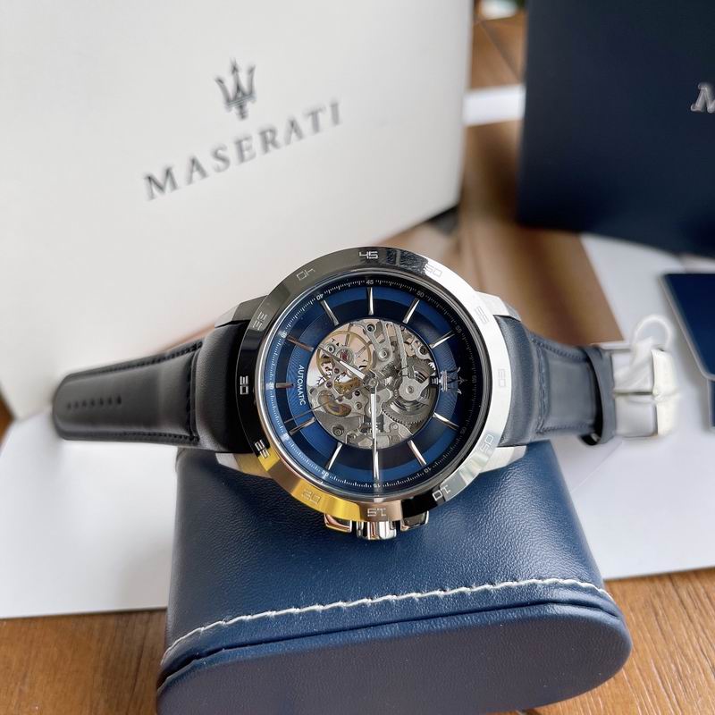 Maserati 44mm 53 (14)