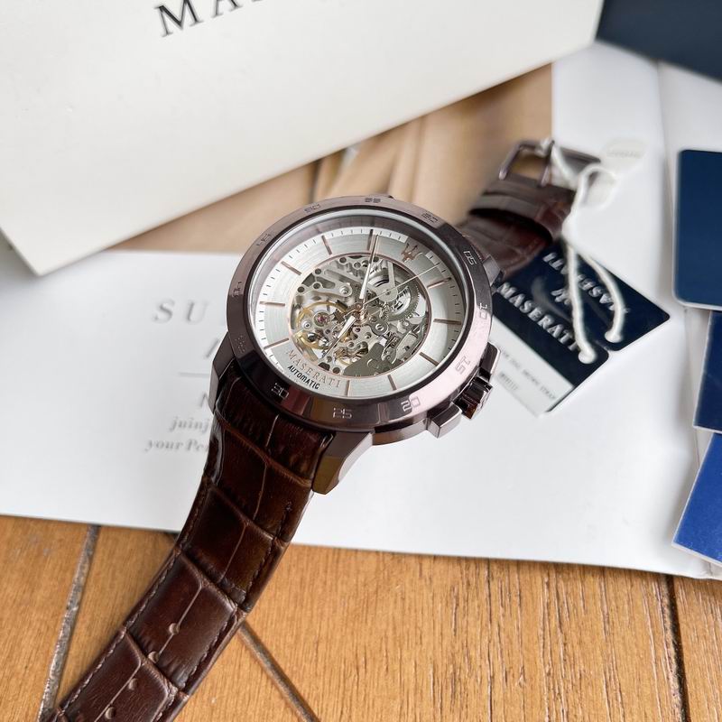 Maserati 44mm 53 (4)