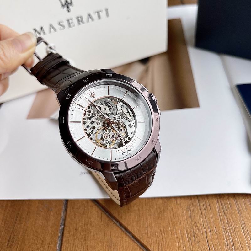 Maserati 44mm 53 (7)