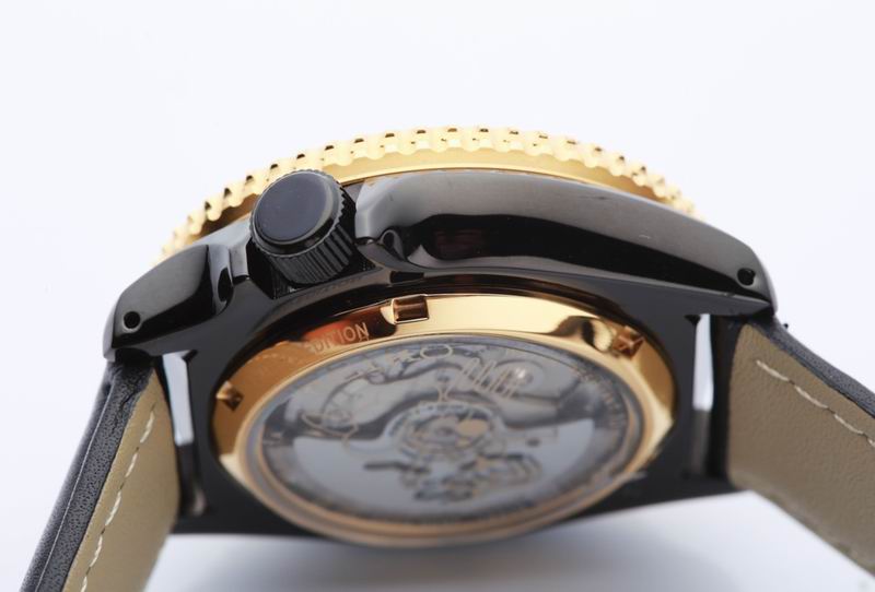 Seiko 42.5X13.4mm 22 (2)