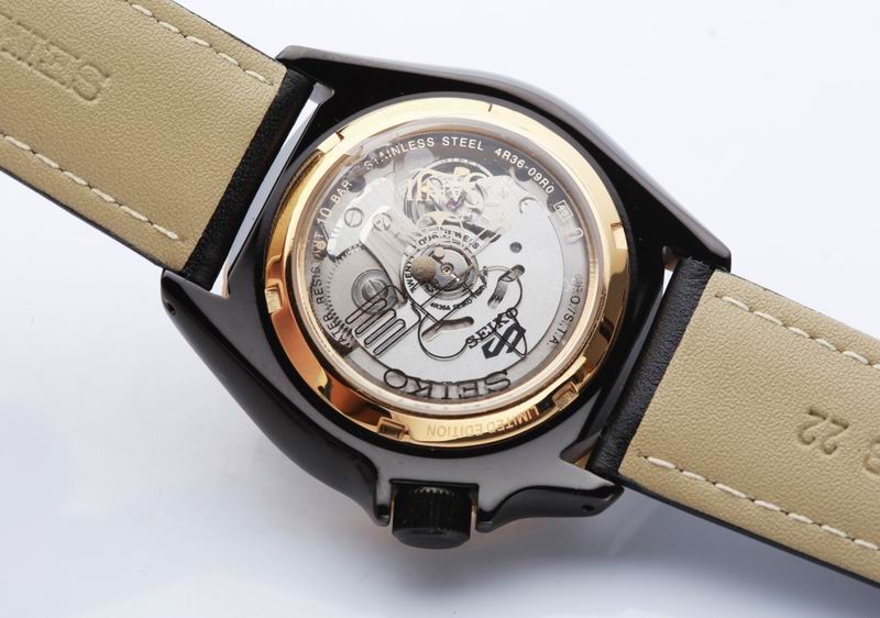 Seiko 42.5X13.4mm 22 (9)