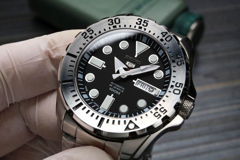 Seiko 43.3X13mm 18 (4)