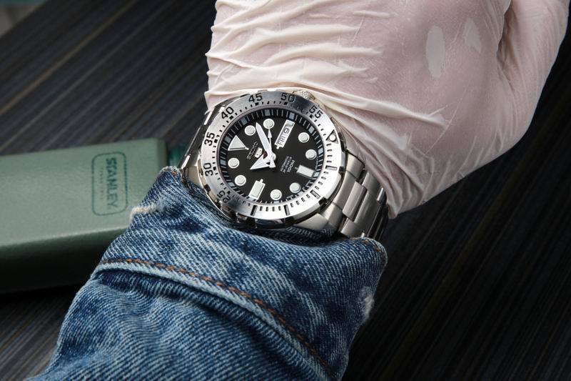 Seiko 43.3X13mm 18 (8)