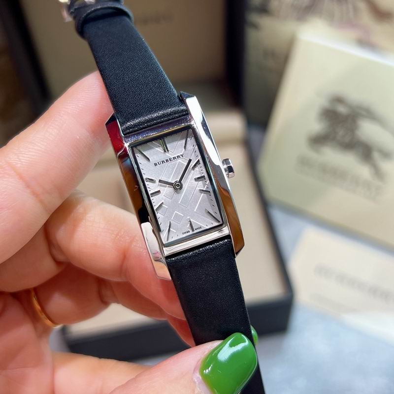 Burberry 19X30mm 19 (2)