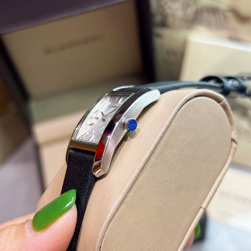 Burberry 19X30mm 19 (3)