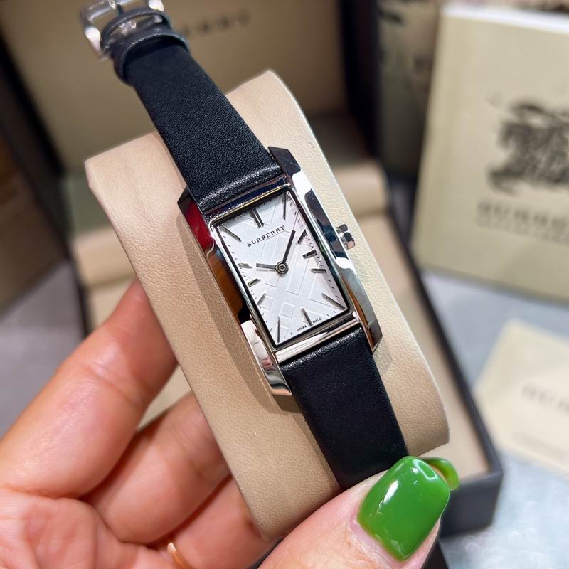 Burberry 19X30mm 19 (4)