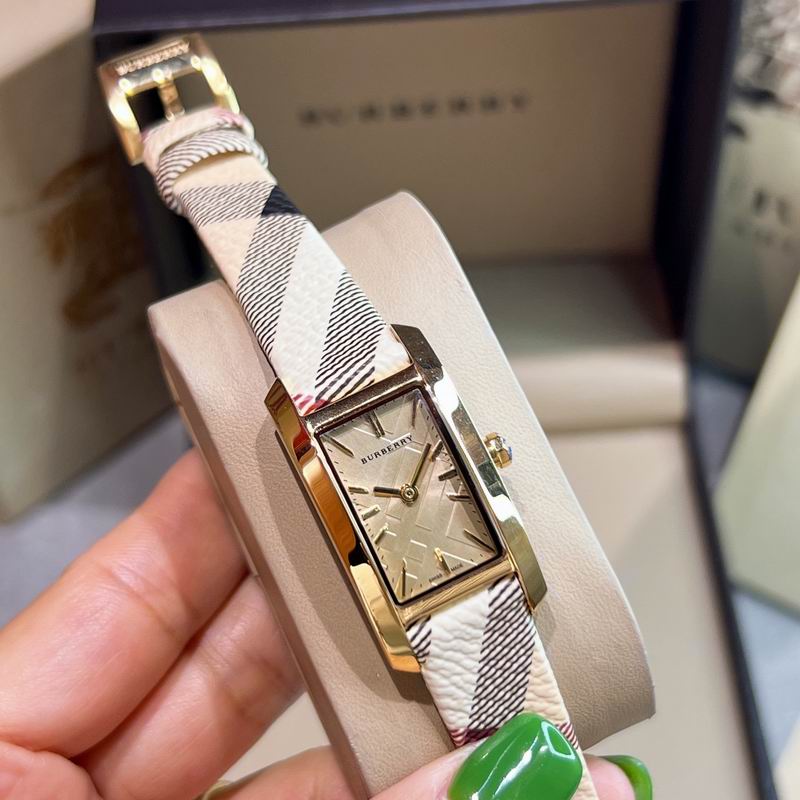 Burberry 19X30mm 20 (1)