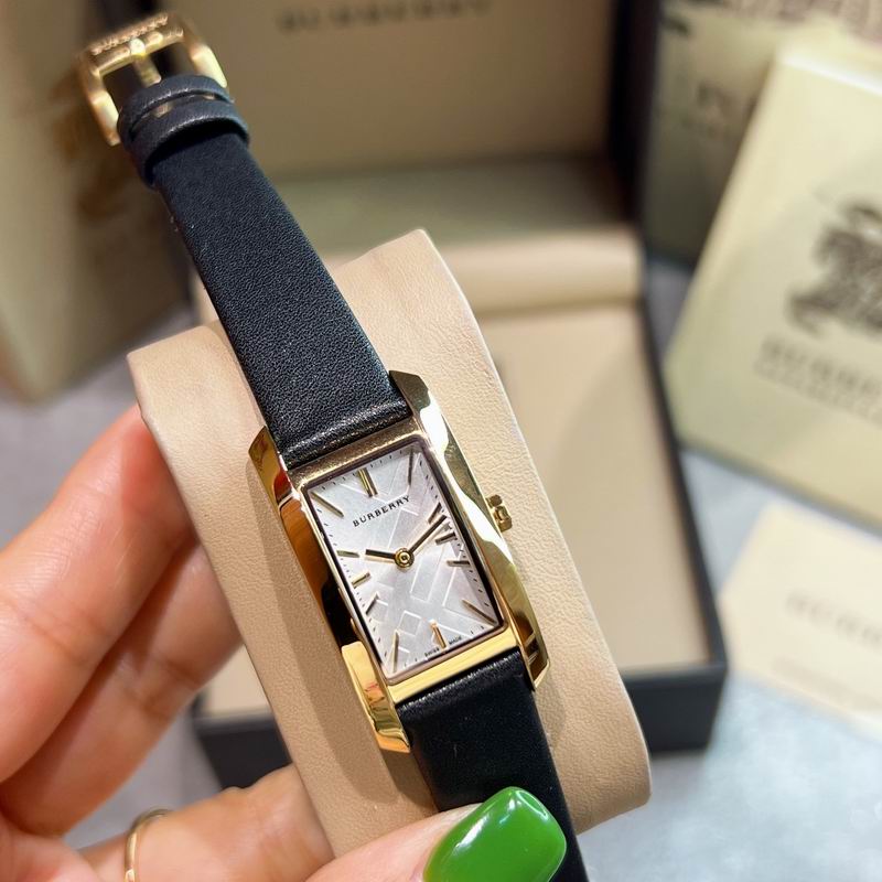 Burberry 19X30mm 20 (25)