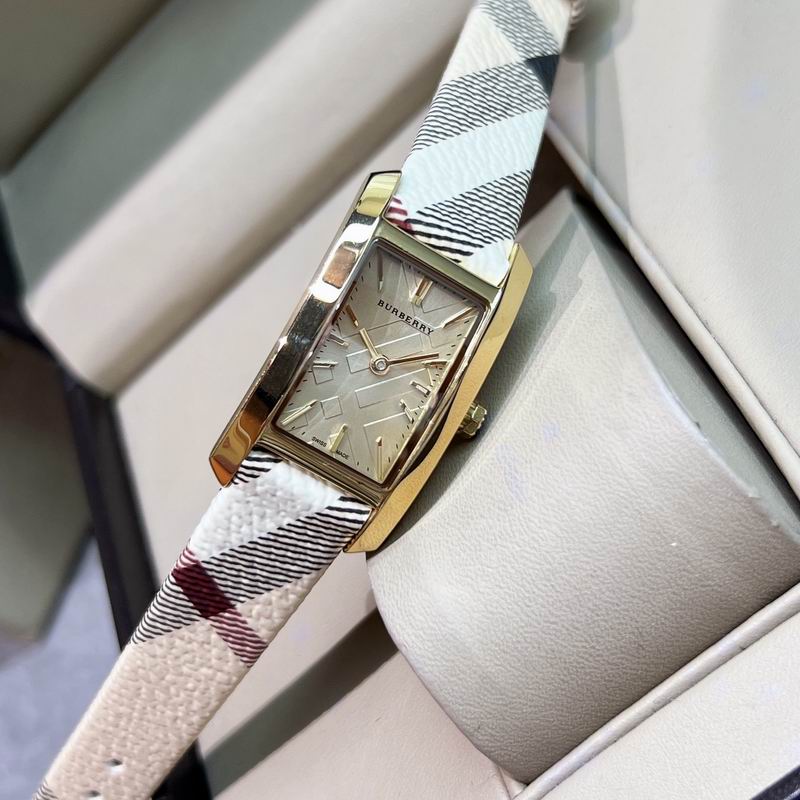 Burberry 19X30mm 20 (6)