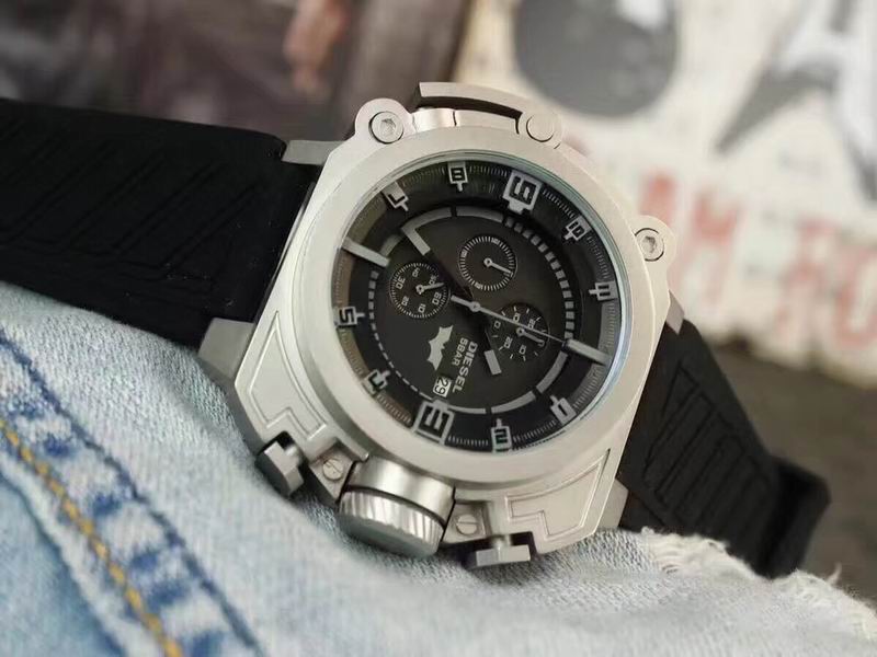 Diesel 47X57mm 32 (2)