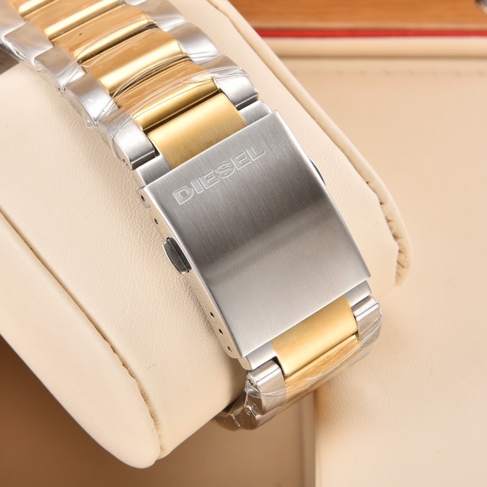 Diesel 56X13mm 04 (4)