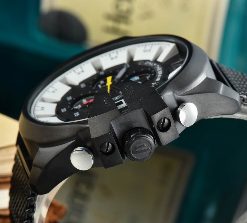 Diesel DZ4514 50X12mm 18 (3)