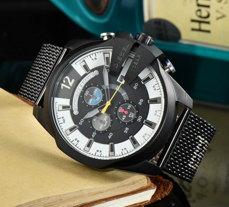 Diesel DZ4514 50X12mm 18 (4)