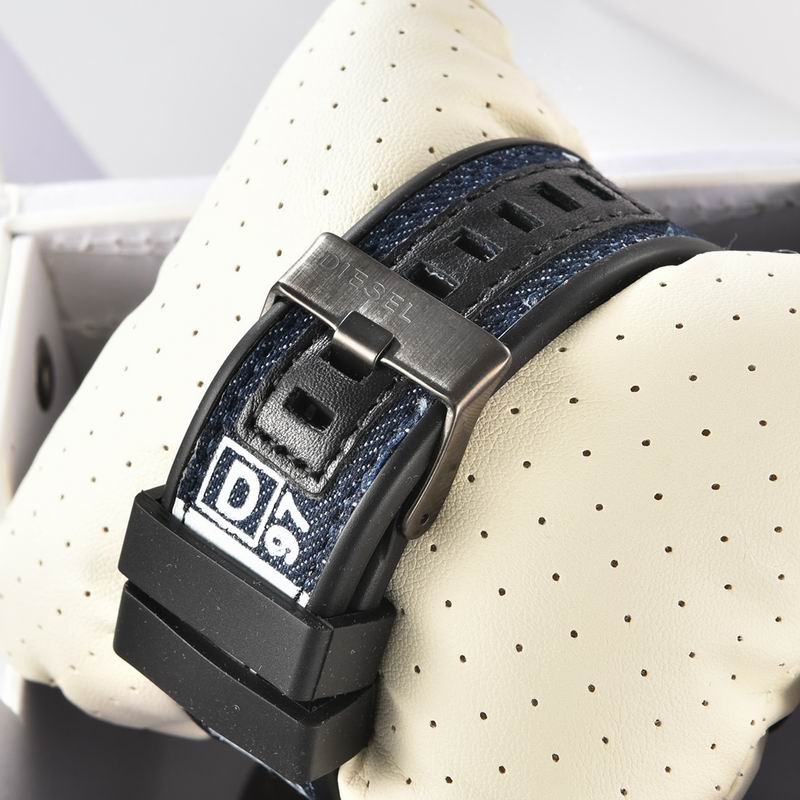 Diesel DZ4541 50X13mm 16 (5)