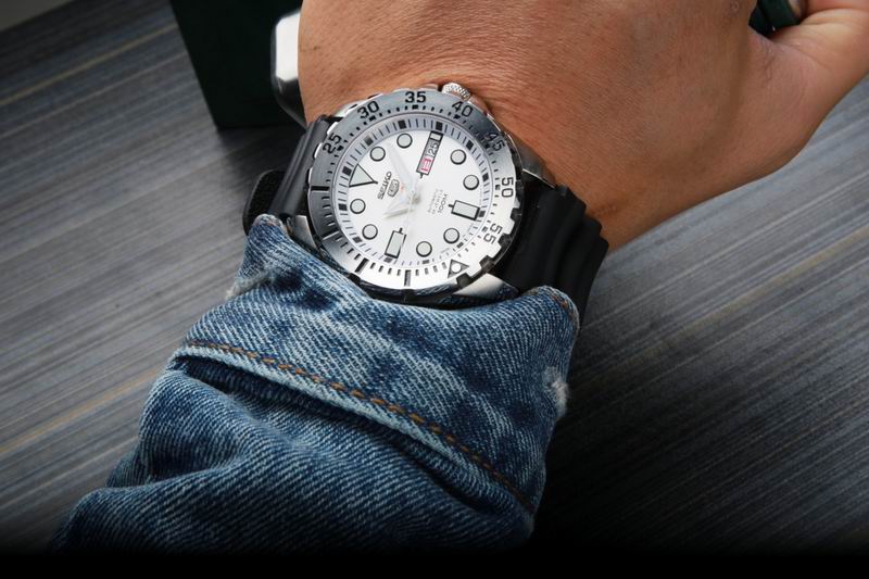 Seiko 43.3X13mm 01 (3)