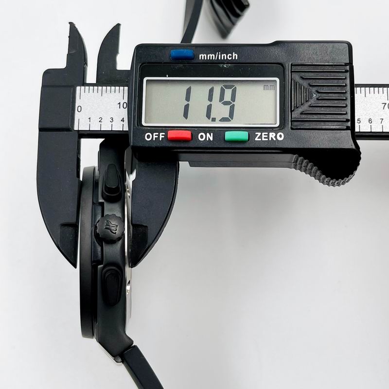 Hublot 41.9X11.9mm 42 (4)