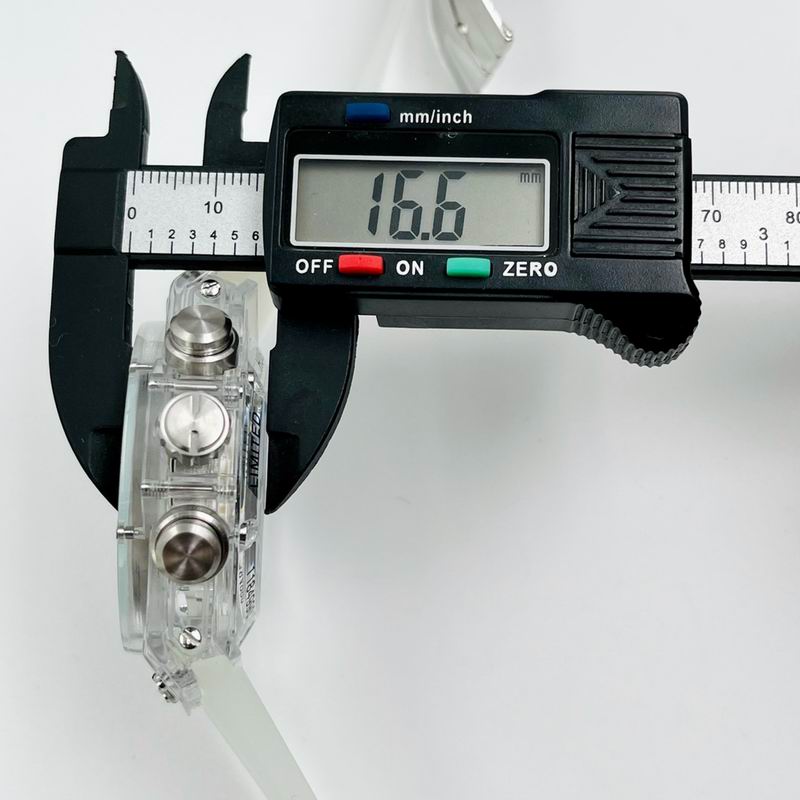 Hublot 42.2X16.6mm 72 (1)