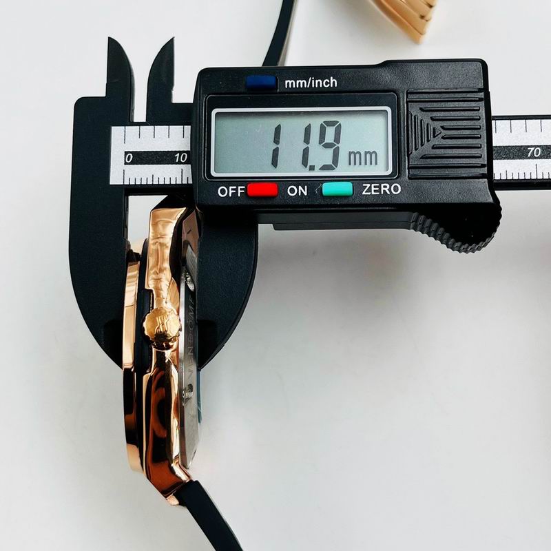 Hublot 42.3X11.9mm 57 (1)