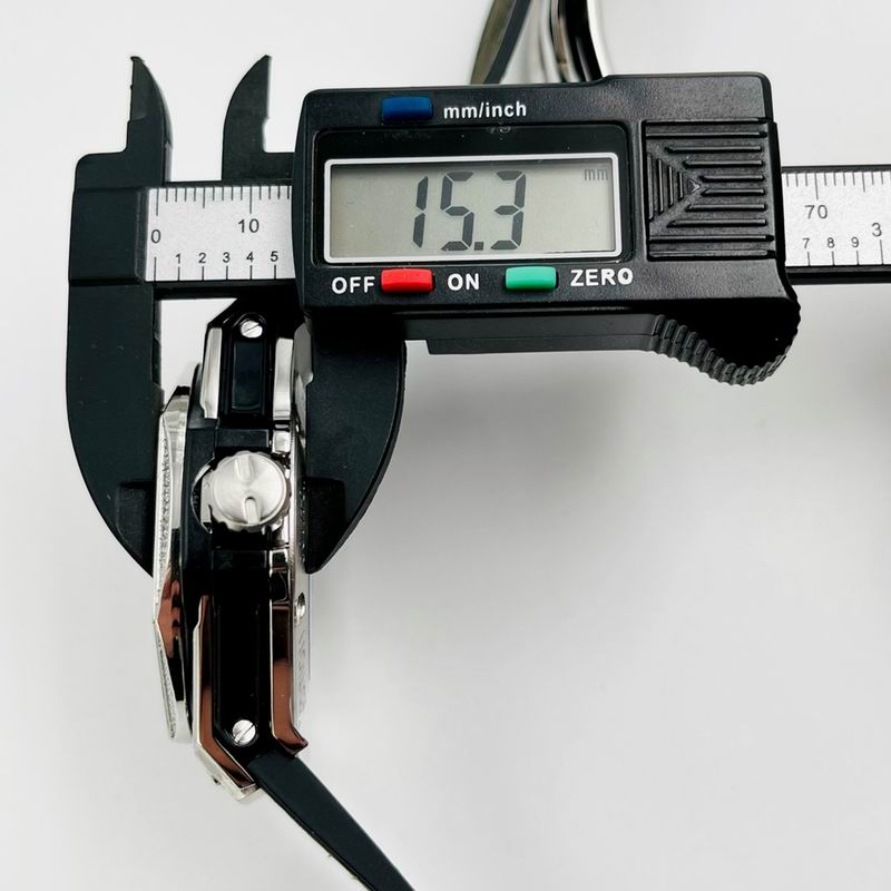 Hublot 42.4X15.3mm 25 (3)