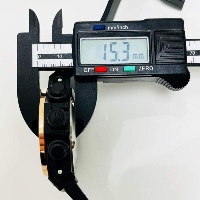 Hublot 42X15.3mm 75 (2)